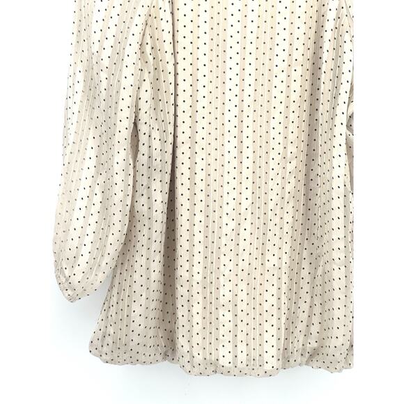 Roz & Ali Womens XL Polka Dot Blouse Beige Tie Neck 3/4 Sleeve Bubble Hem Top - Picture 10 of 15